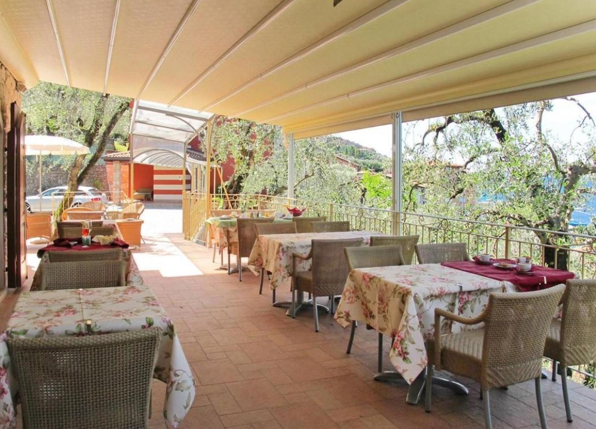Residence Casa Maria Assenza di Brenzone Exterior foto